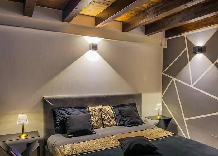 Lägenhet Rouge Romantic Jacuzzi Centro *