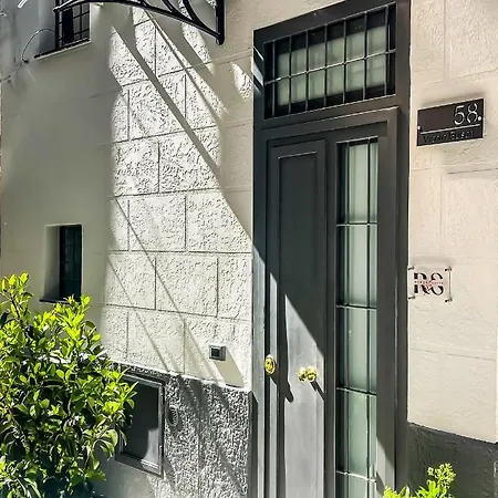 Apartmán Rouge Romantic Jacuzzi Centro *