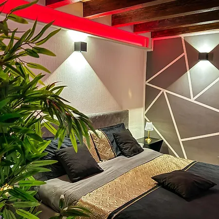 Rouge Romantic Jacuzzi Centro Palermo