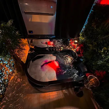 Apartment Rouge Romantic Jacuzzi Centro Palermo