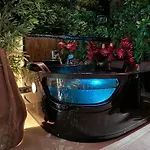 Apartamento Rouge Romantic Jacuzzi Centro *